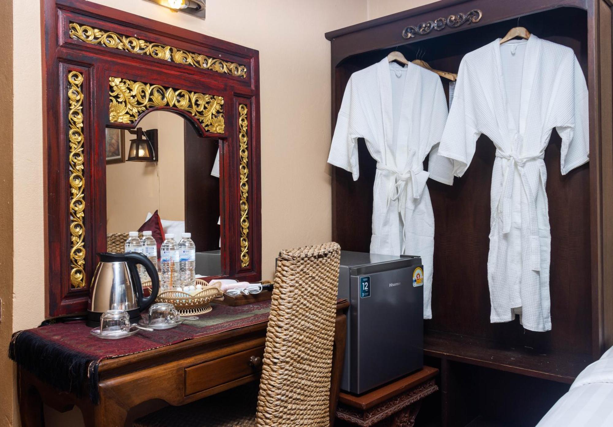 S.K. House 1 Hotell Chiang Mai Eksteriør bilde
